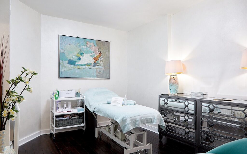 Contact us Luxury Wax Bar