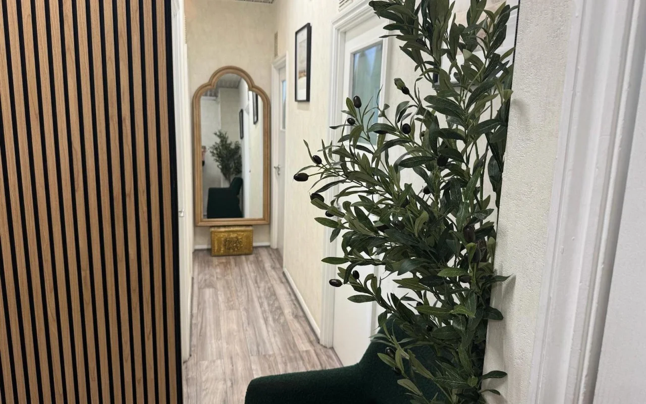 v2.i10157873.w1280.h800.xC6F51025